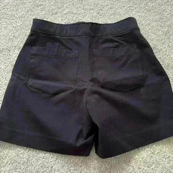 Spanx Shorts 5 in Inseam - Picture 5 of 7